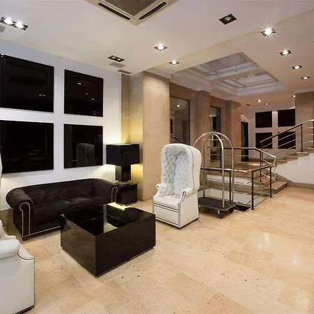 Hotell Clarin 3*