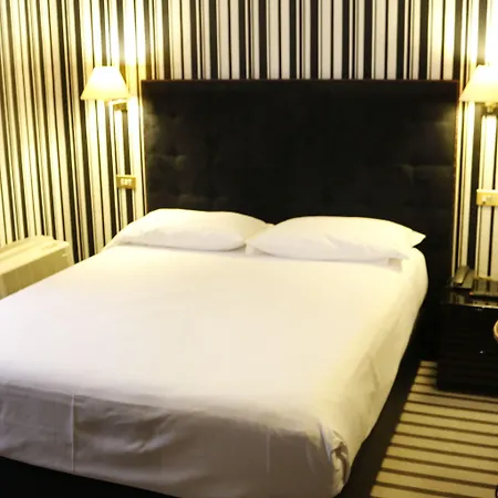 Hotel Clarin 3*