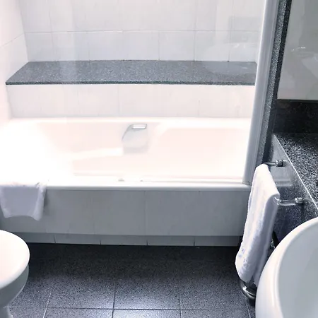 Hotel Clarin 3*